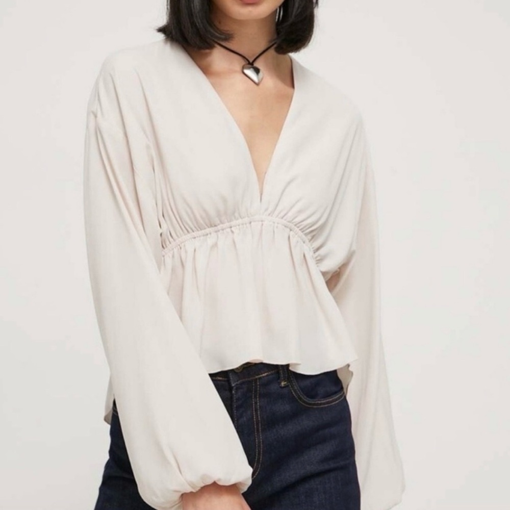 Abercrombie & Fitch Cream V-Neck Blouse